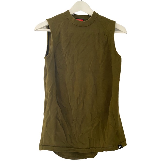 Nike - Premium High Neck Muscle Tank Top - Picture 7 of 7